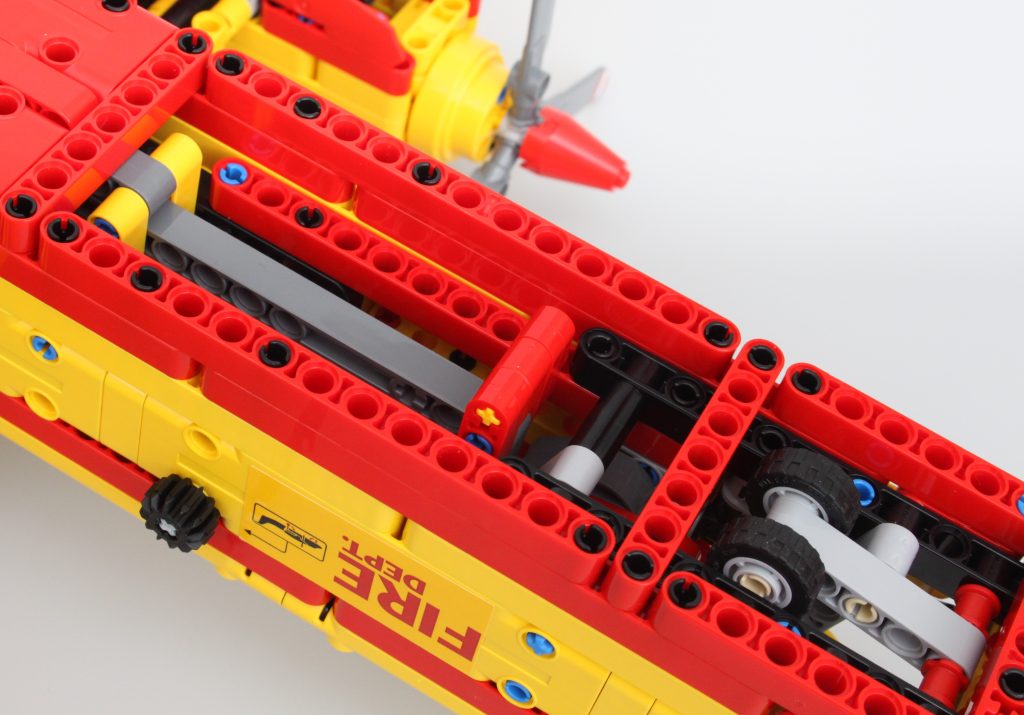 LEGO Technic 42152 Firefighter Aircraft review 28 1024x715