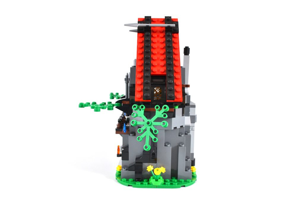 LEGO 40601 Majistos Magical Workshop 5 1024x683