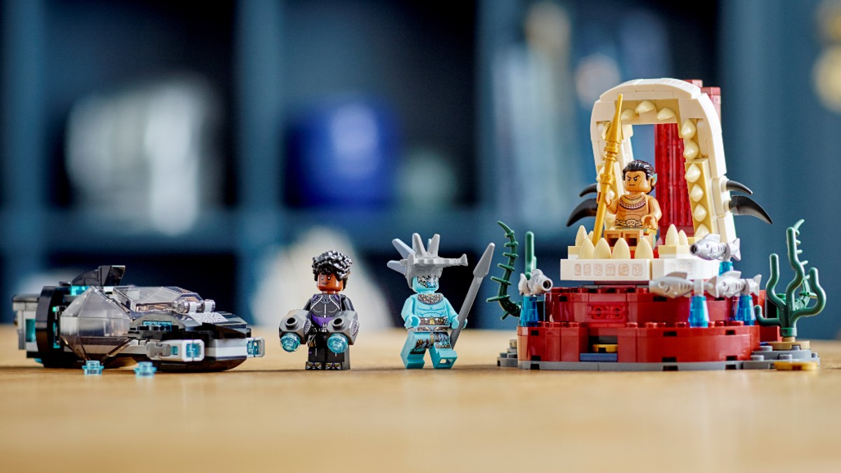 The LEGO Marvel Namor minifigure has amazing printed details