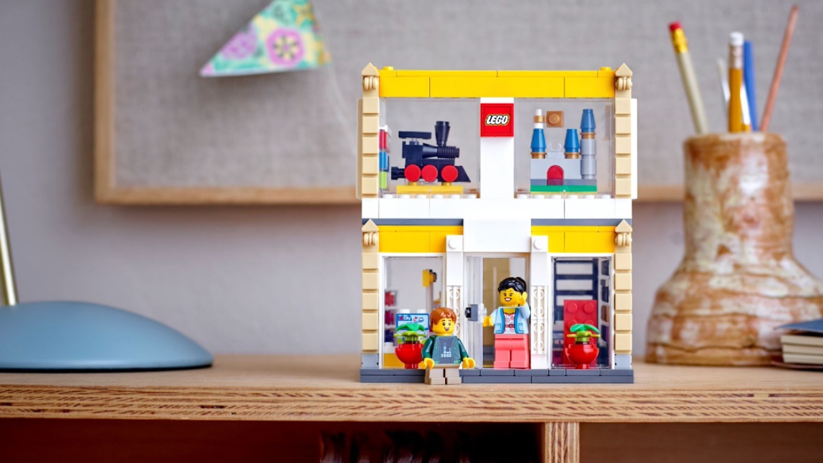Every LEGO store set ever released