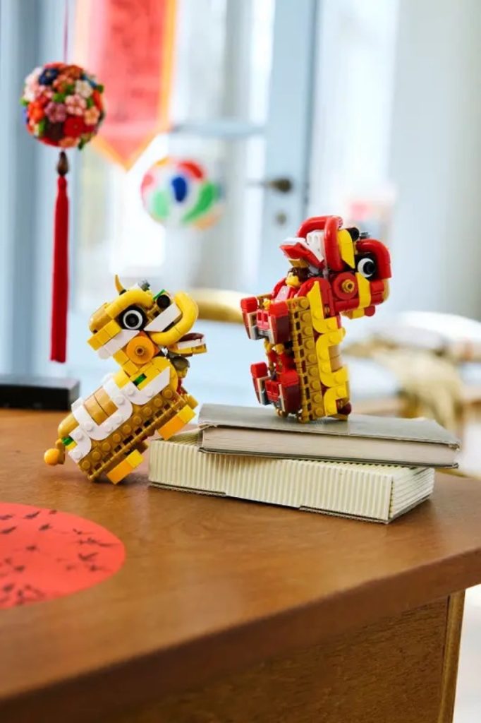 LEGO 40915 Lion Dance 6 682x1024