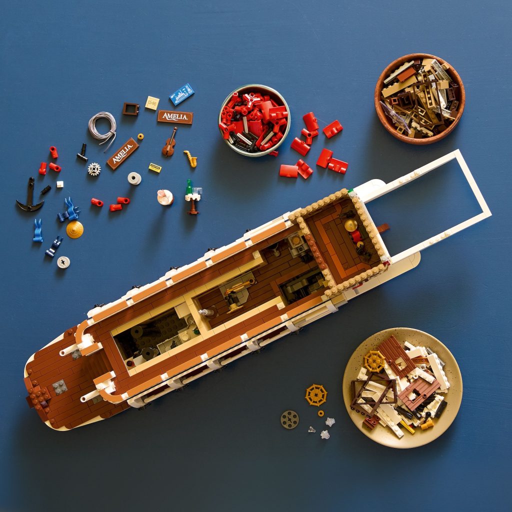 LEGO Ideas 21356 River Steamboat lifestyle 5 1024x1024