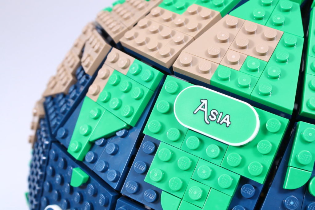 LEGO Ideas 21332 The Globe review 18 1024x683