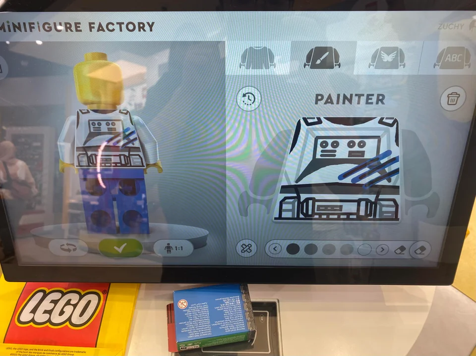 REDDIT LEGO Store Minifigure Factory 501st Clone Trooper 2