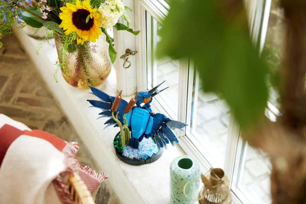 LEGO Icons 10331 Kingfisher Bird 7 1024x683