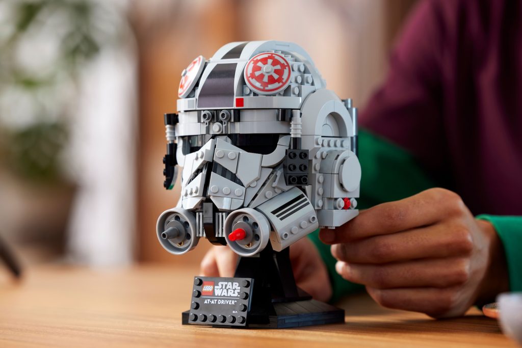LEGO Star Wars 75429 AT AT Driver Helmet 10 1024x683