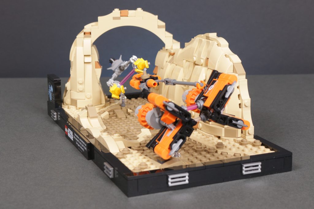LEGO Star Wars 75380 Mos Espa Podrace Diorama review 5 1024x683