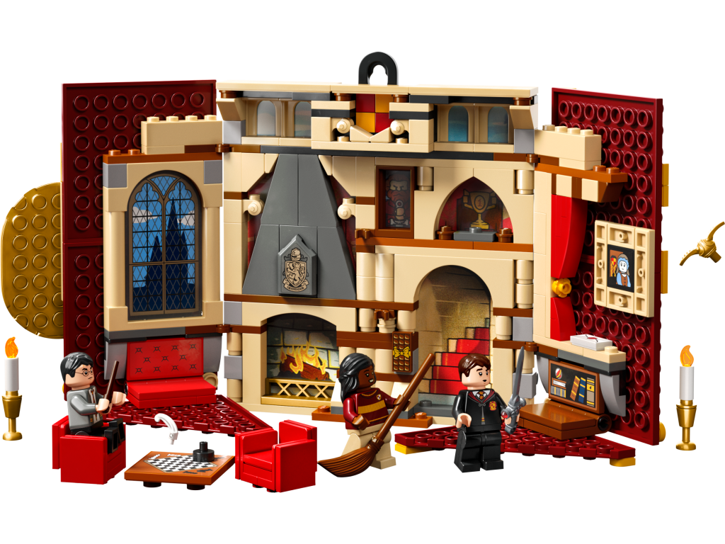 LEGO Harry Potter 76409 Gryffindor House Banner 2 1024x768