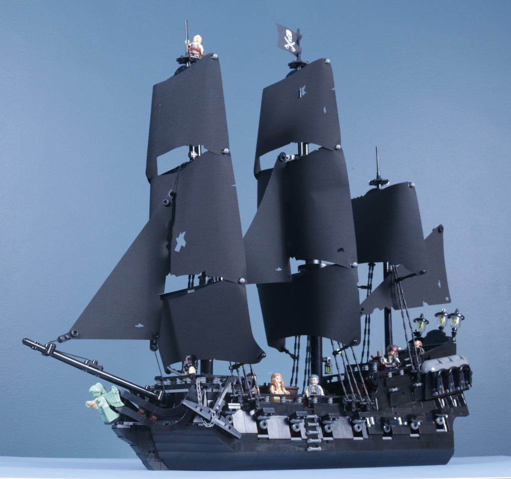 LEGO Icons 10365 Captain Jack Sparrows Pirate Ship review 30 1024x960