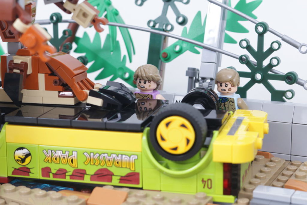 LEGO Jurassic Park 76956 T. rex Breakout review 12 1024x683
