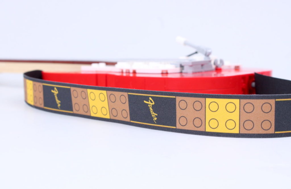 LEGO Ideas 21329 Fender Stratocaster review 36 1024x666