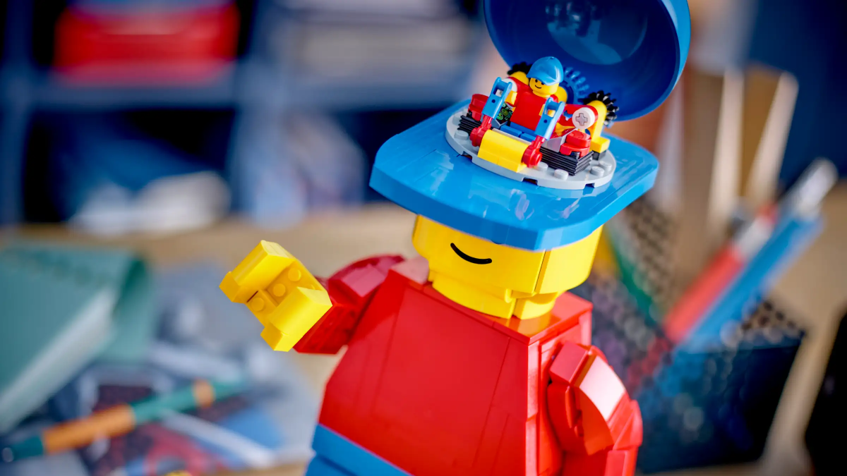 40649 Up-Scaled LEGO Minifigure officially revealed