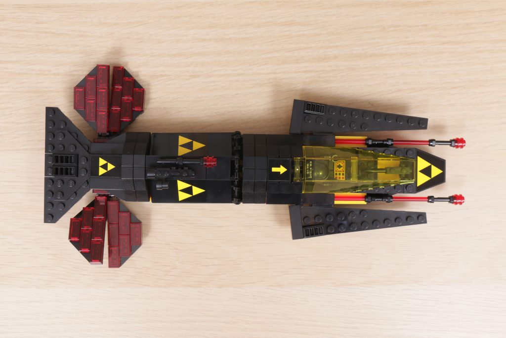 LEGO Space 40580 Blacktron Cruiser gift with purchase review 10 1024x683