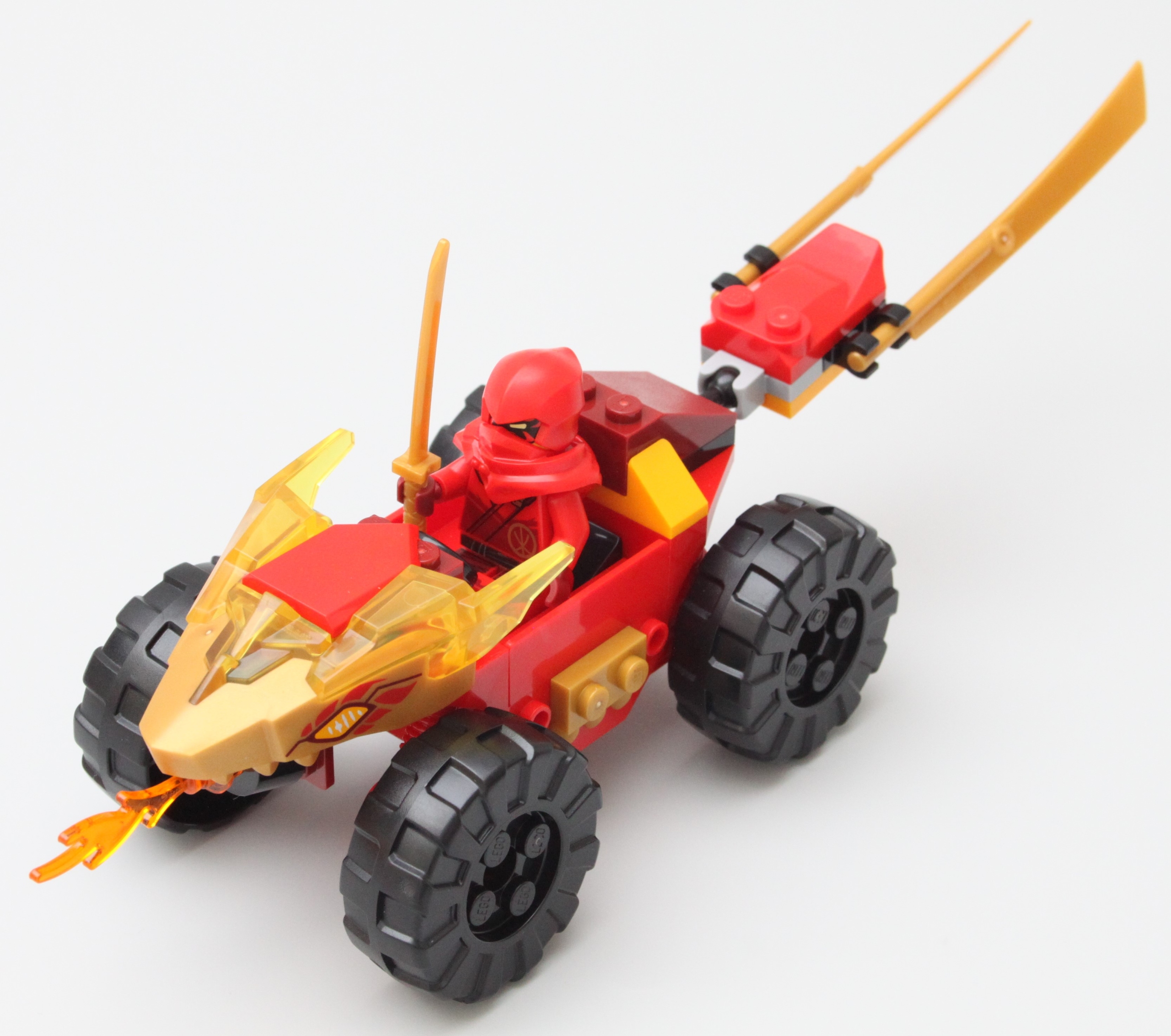 LEGO NINJAGO 71789 Kai and Rass Car and Bike Battle review 2 scaled