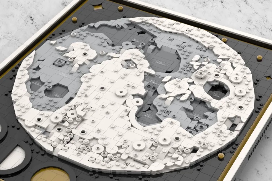 LEGO Ideas The Moon Lunar Landscape 6