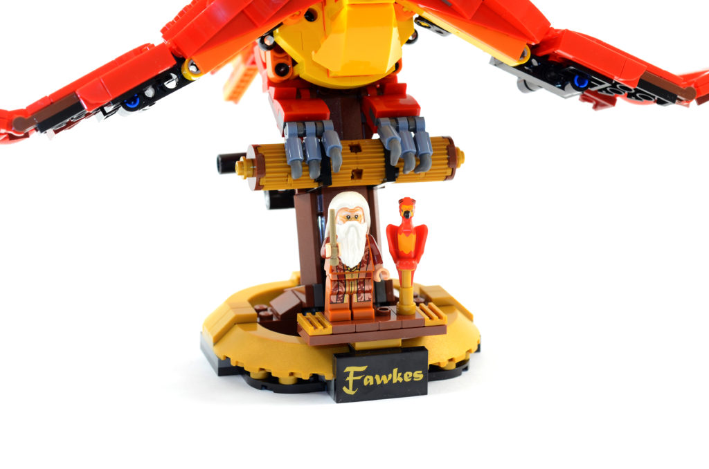 LEGO Harry Potter 76394 Fawkes Dumbledores Phoenix review 11