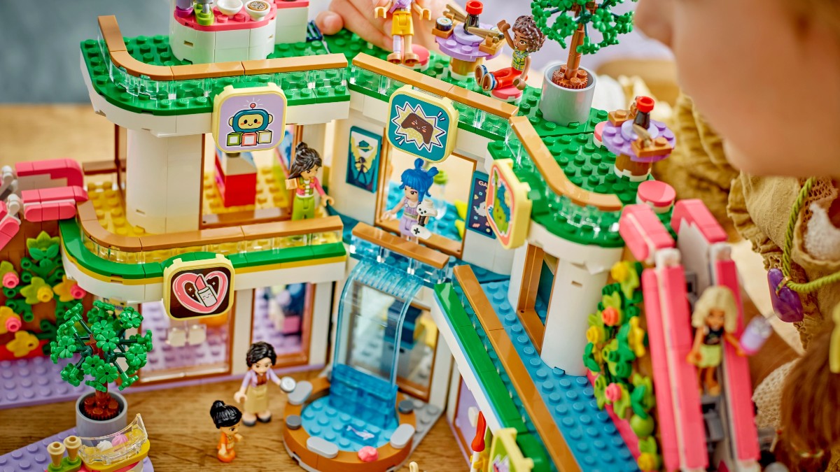 LEGO Friends 42604 Heartlake City Shopping Mall pricing revealed