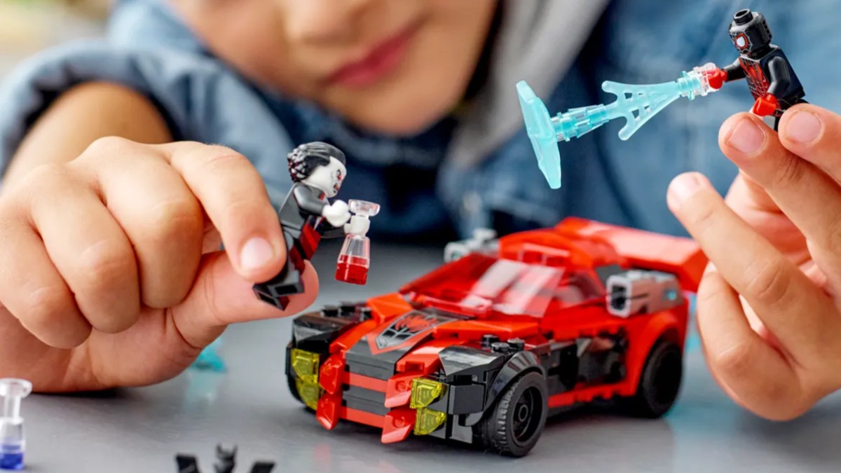 LEGO Marvel 2023 sets offer collectors multiple new minifigures