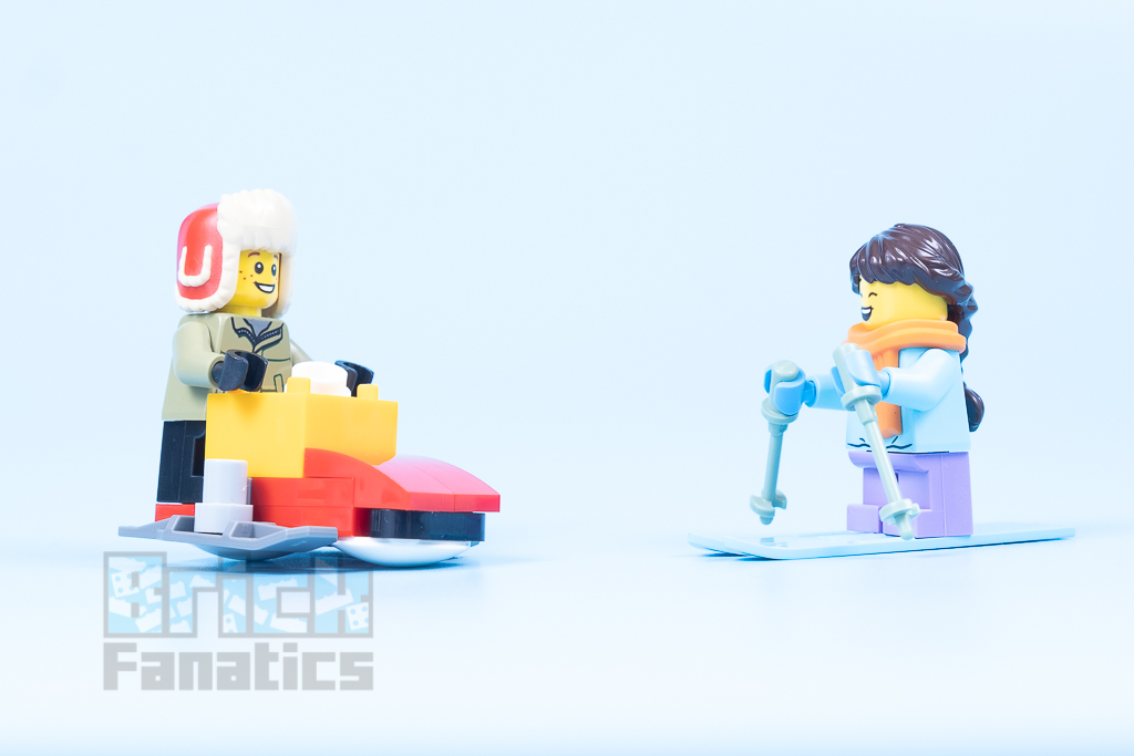 LEGO 40424 Snowball Fight 11