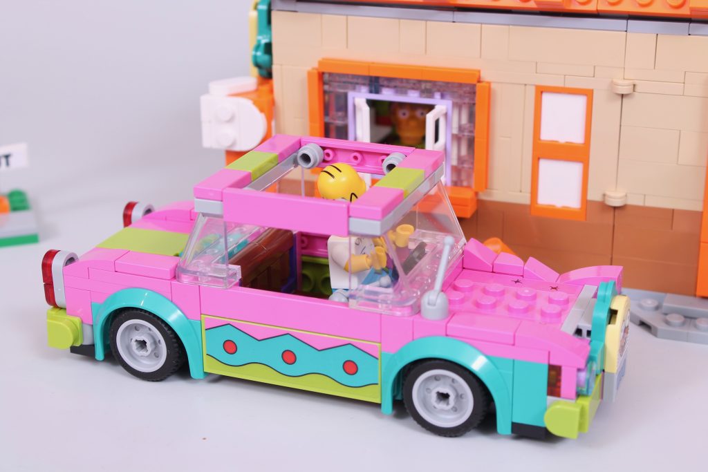 LEGO Icons 10352 The Simpsons Krusty Burger review 61 1024x683