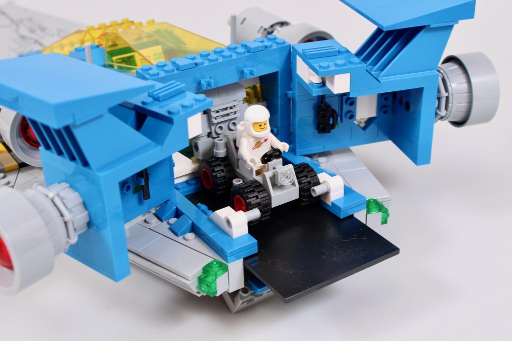 LEGO Icons 10497 Galaxy Explorer critique 10 1024x683