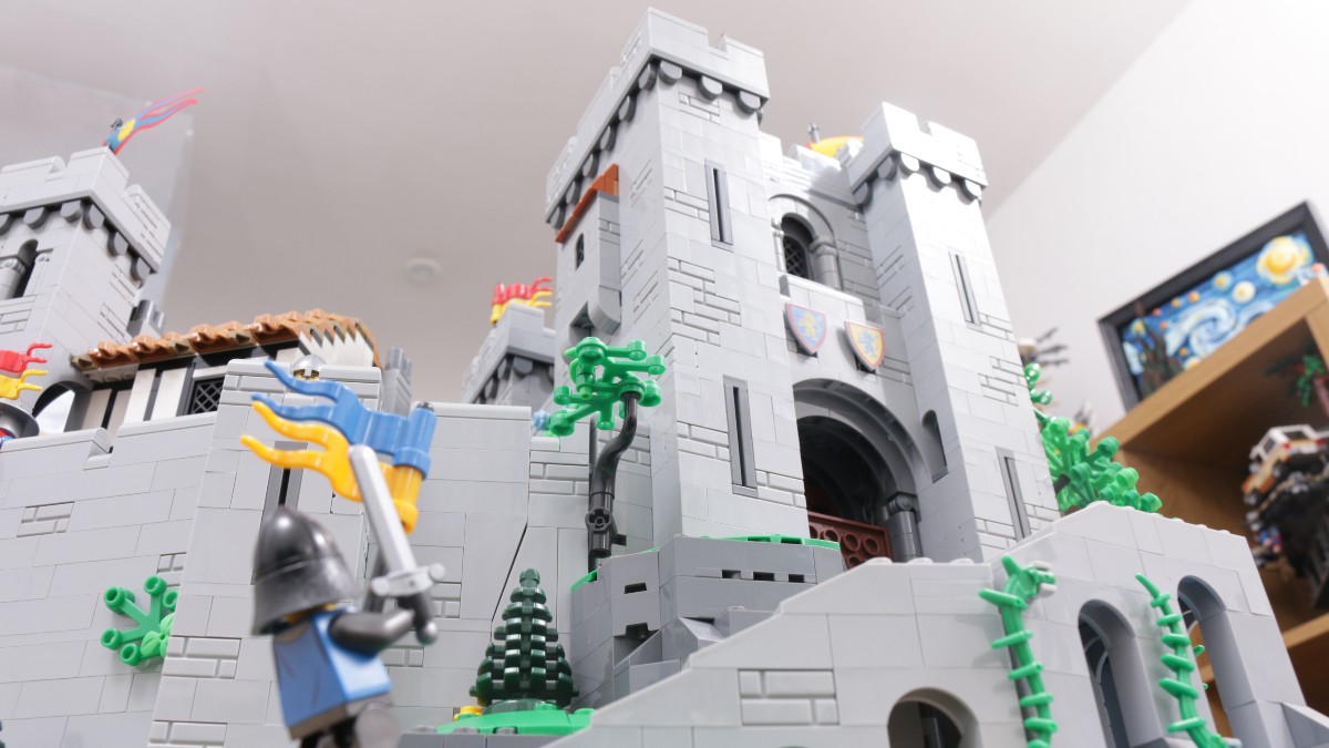 LEGO ICONS 10305 Lion Knights’ Castle might not be launching widely tomorrow