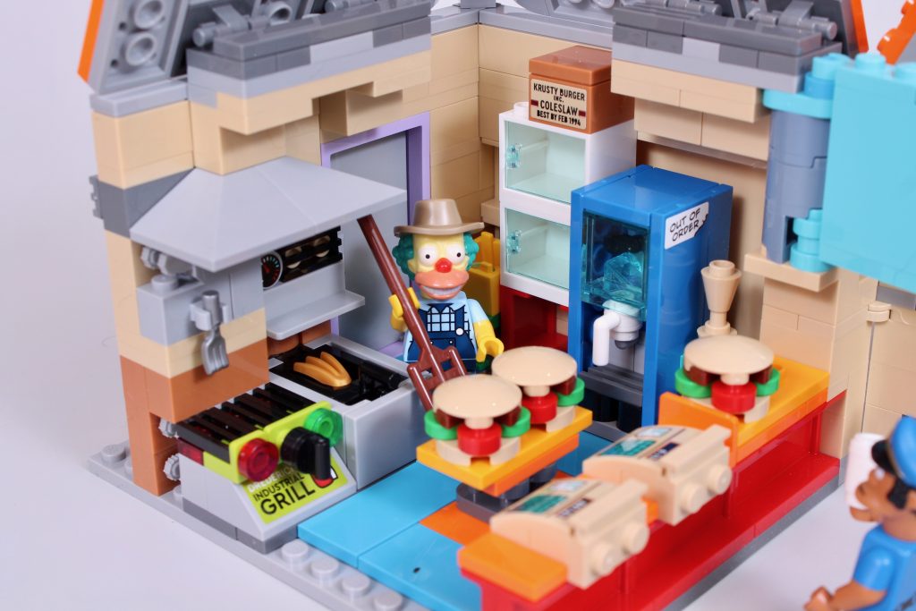 LEGO Icons 10352 The Simpsons Krusty Burger review 8 1024x683