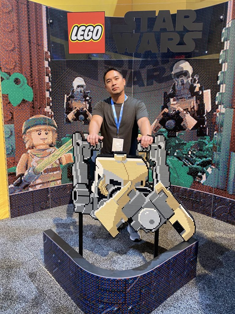 FBTB LEGO Star Wars speeder bike chase photo booth SDCC 2023 768x1024
