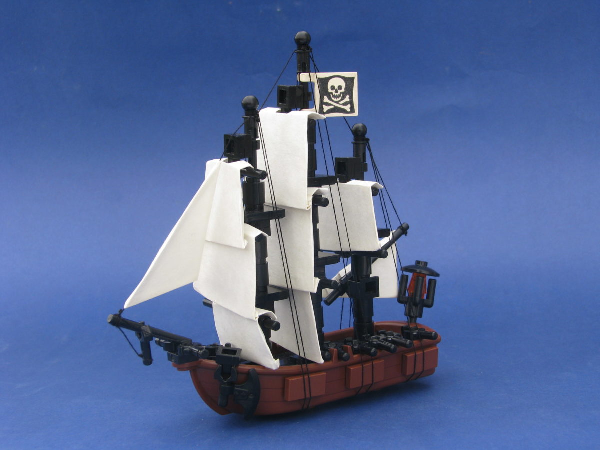 Brick Pic of the Day: Sailing the seven seas