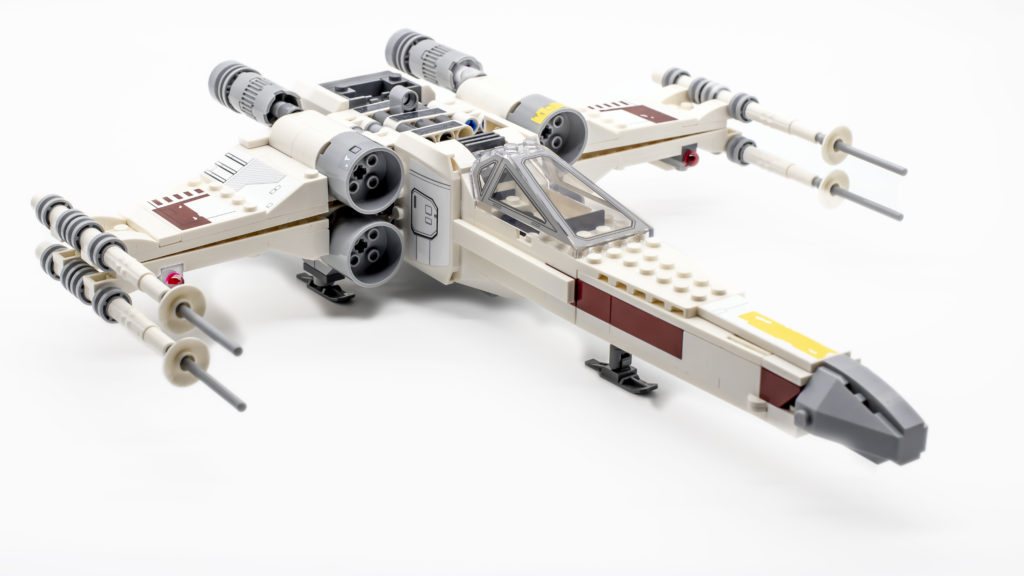 main model left side