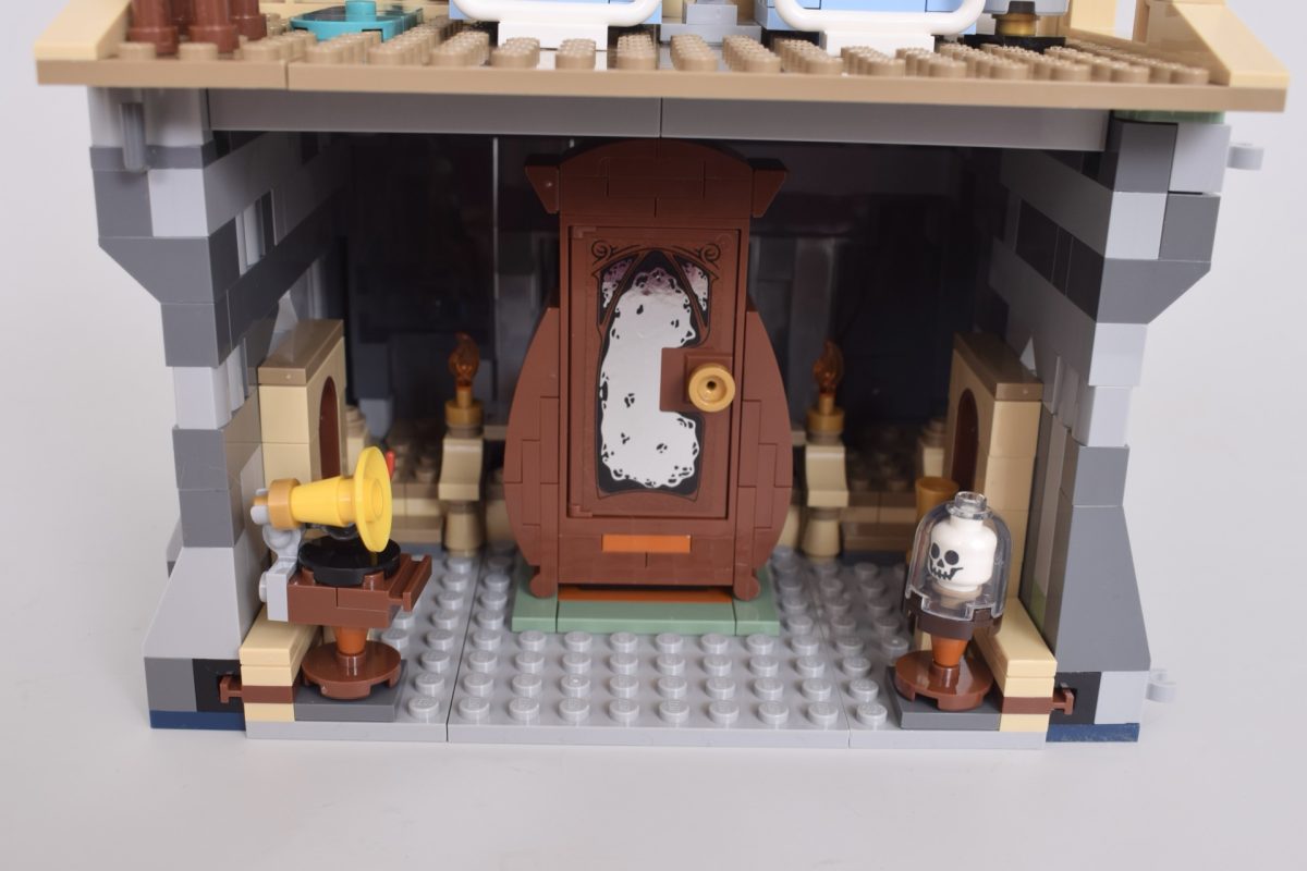 LEGO Harry Potter 76463 Hogwarts Castle Hospital Wing review 10 1 1200x800