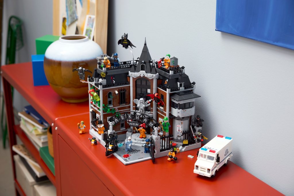 LEGO Batman 76300 Arkham Asylum 31 1024x683