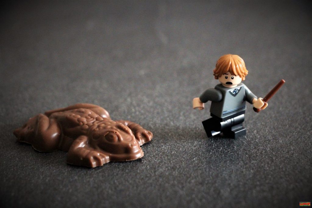 Brick Pic of the Day: Revenge of the chocolate frog