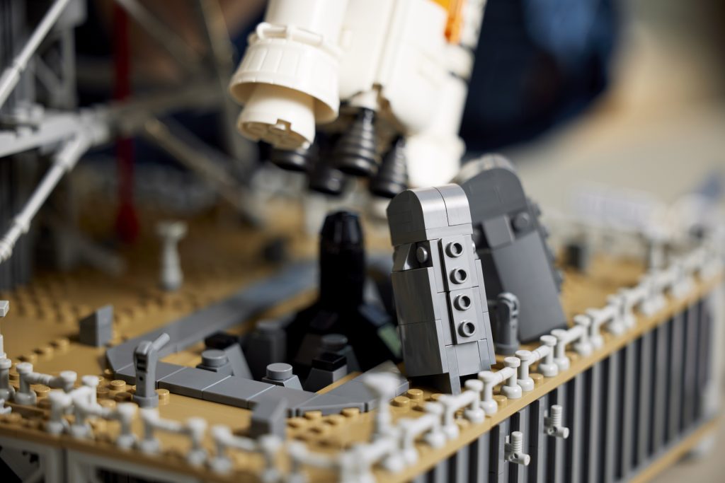 LEGO Icons 10341 NASA Artemis Space Launch System 23 1024x683