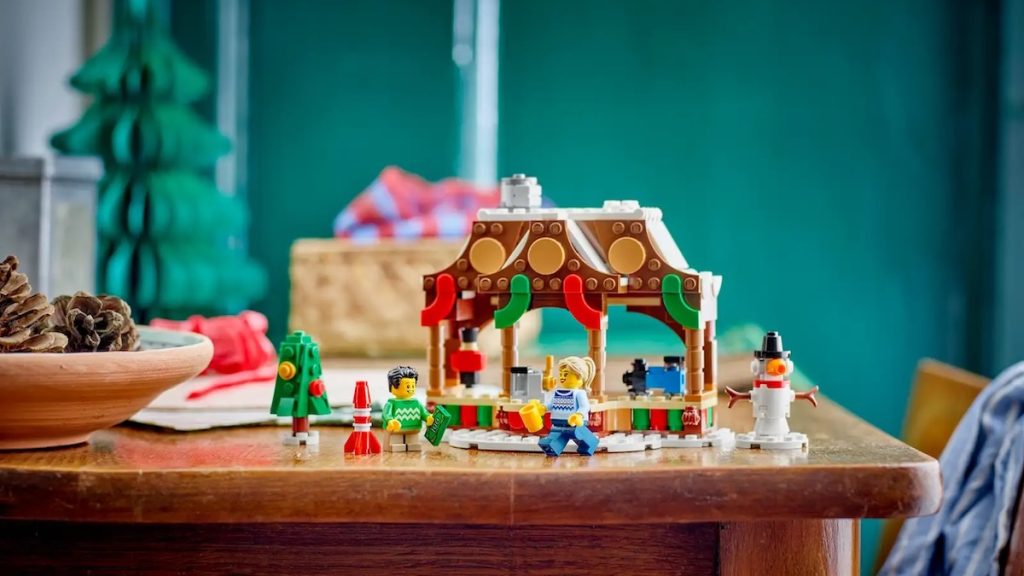 LEGO 40602 Winter Market Stall featured 1024x576