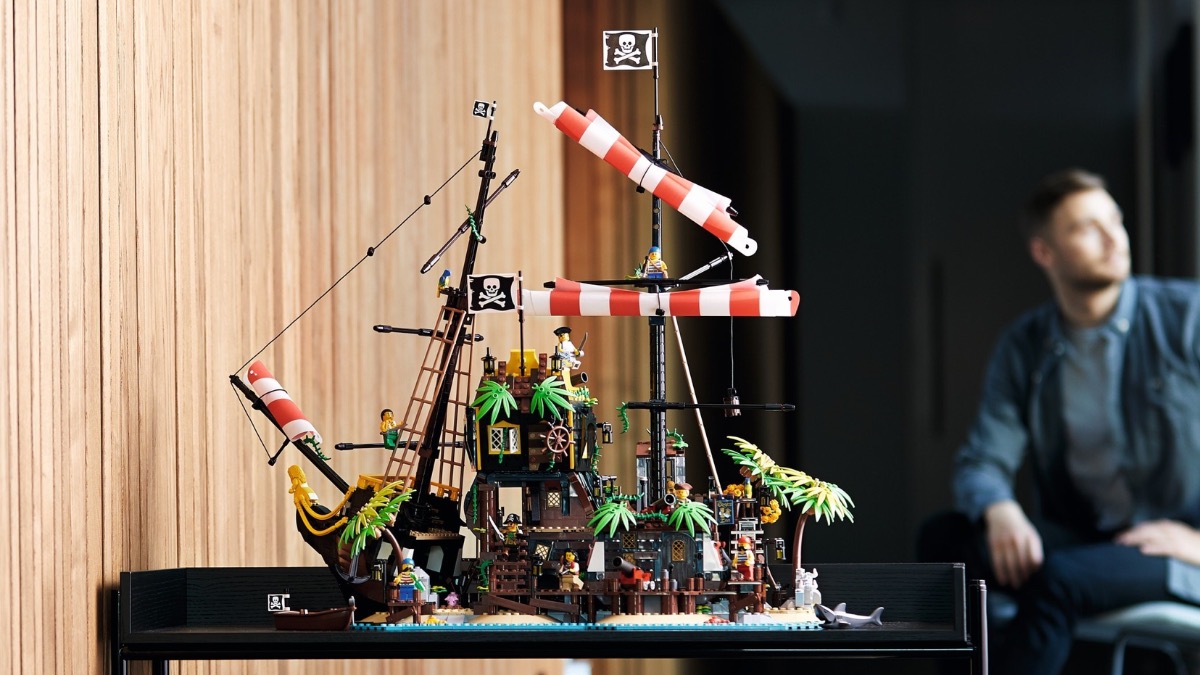 LEGO Ideas 21322 Pirates of Barracuda Bay is in stock