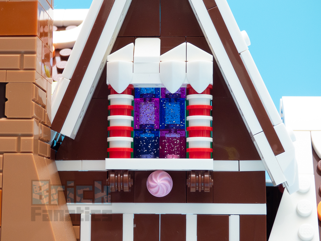 LEGO Creator Expert 10267 Gingerbread House