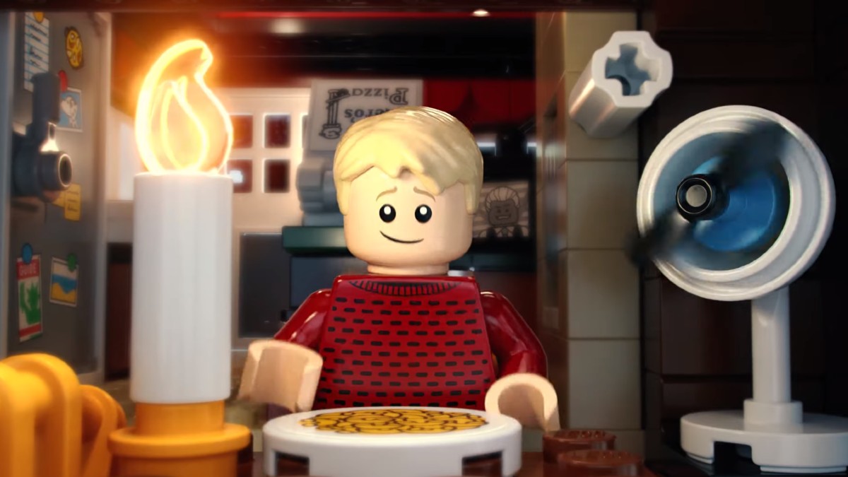 LEGO Ideas 21330 Home alone has a dedicated music video