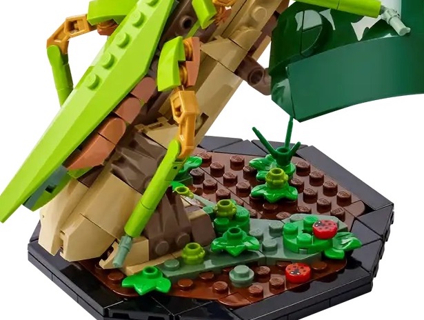 LEGO Ideas 21342 The Insect Collection ladybug