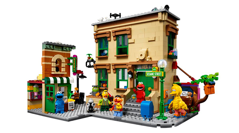 Zoe Ball joins the list of confirmed celebrity LEGO fans