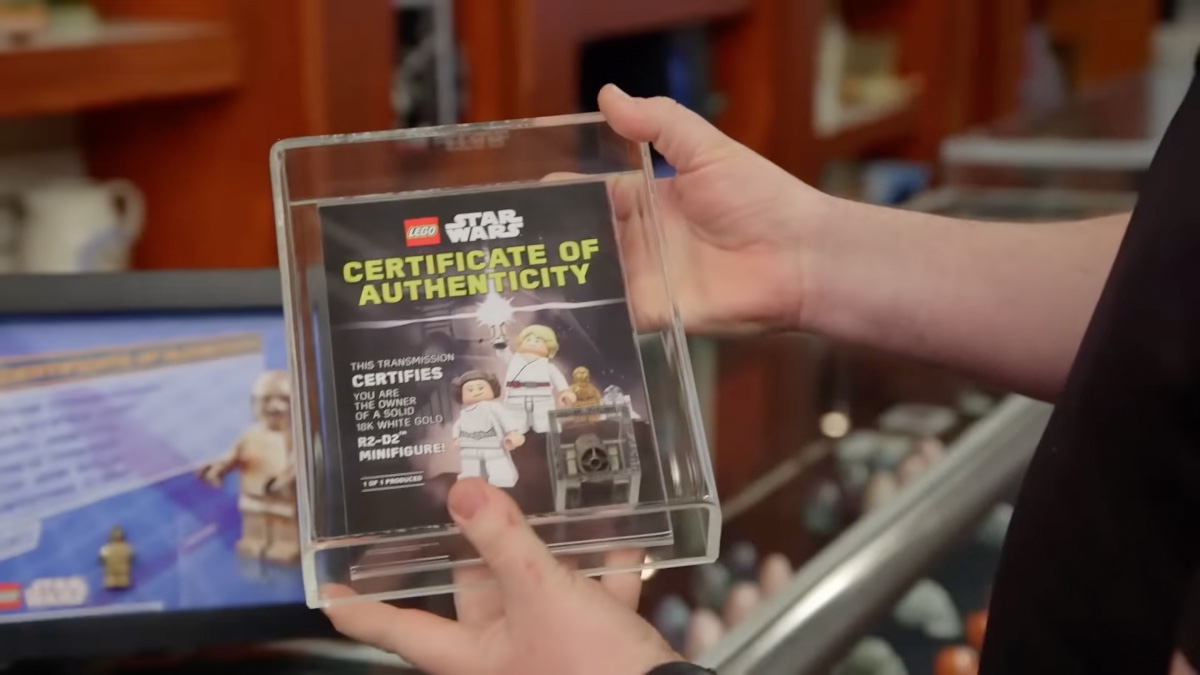 LEGO collector takes super-rare minifigures to Pawn Stars, asks for $500k