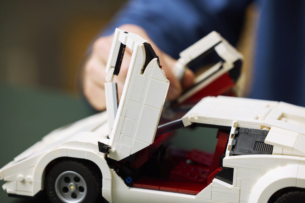 LEGO Icons 10337 Lamborghini Countach 5000 Quattrovalvole 7 1024x683