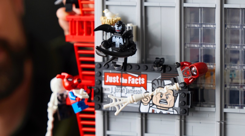 Here’s something you might be surprised to learn about LEGO DC and Marvel