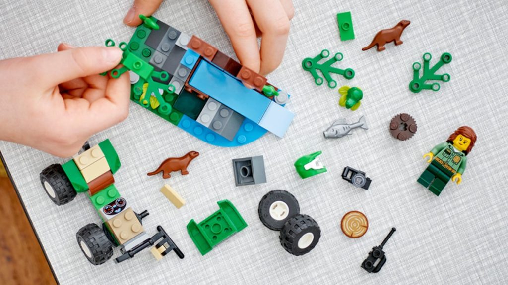 lego city 60394 ATV and Otter Habitat lifestyle building featured 1024x576