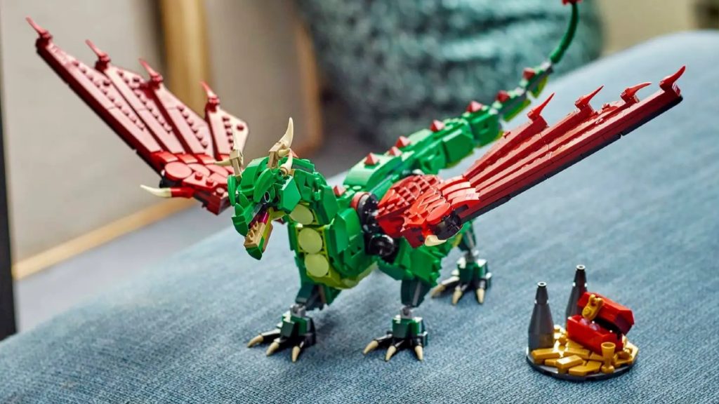 LEGO Creator 3 in 1 31161 Medieval Dragon featured