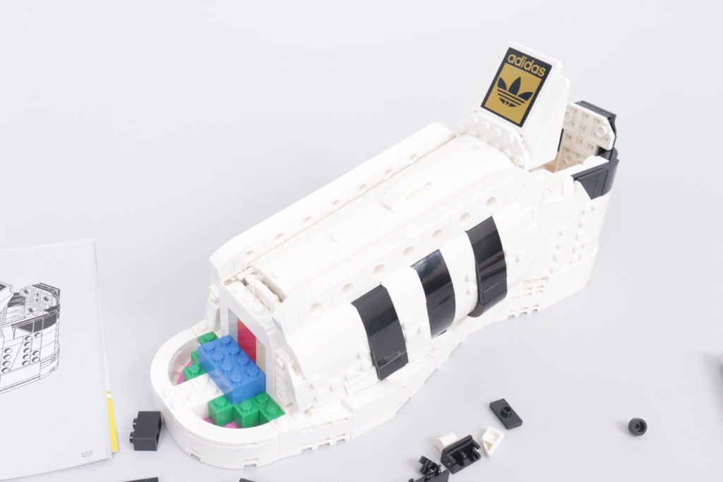 LEGO Creator Expert 18 plus 10282 Adidas Superstar review 31