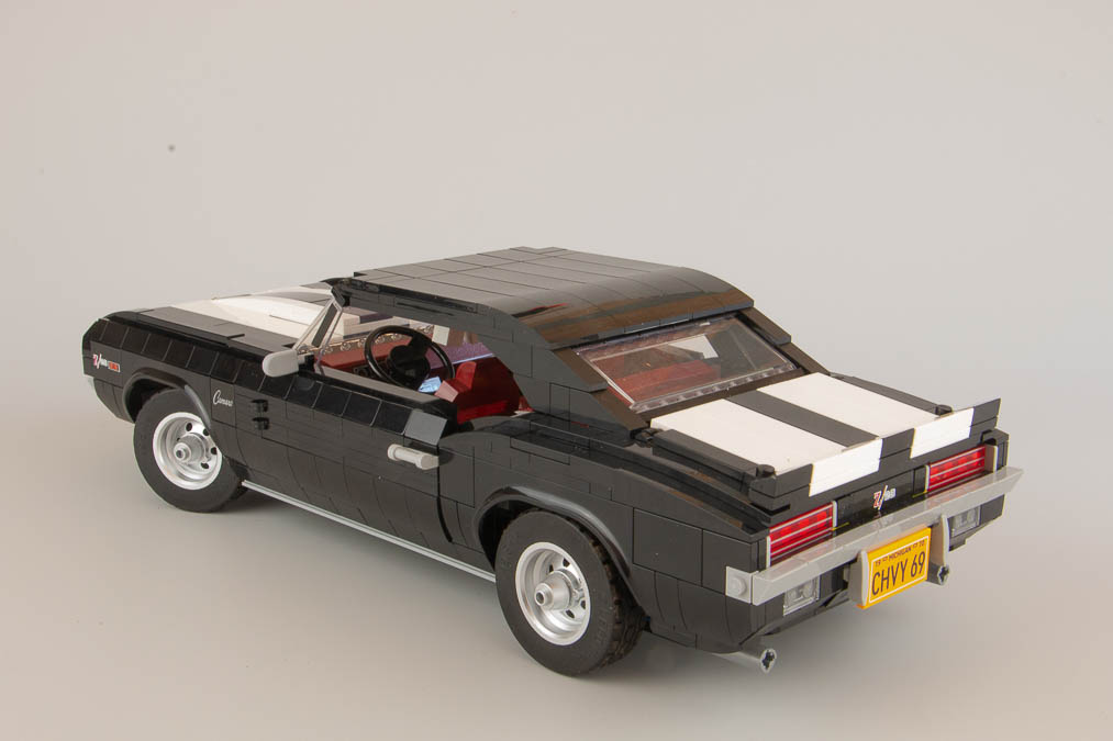 10304 ICONS Chevrolet Camaro Z 28 46